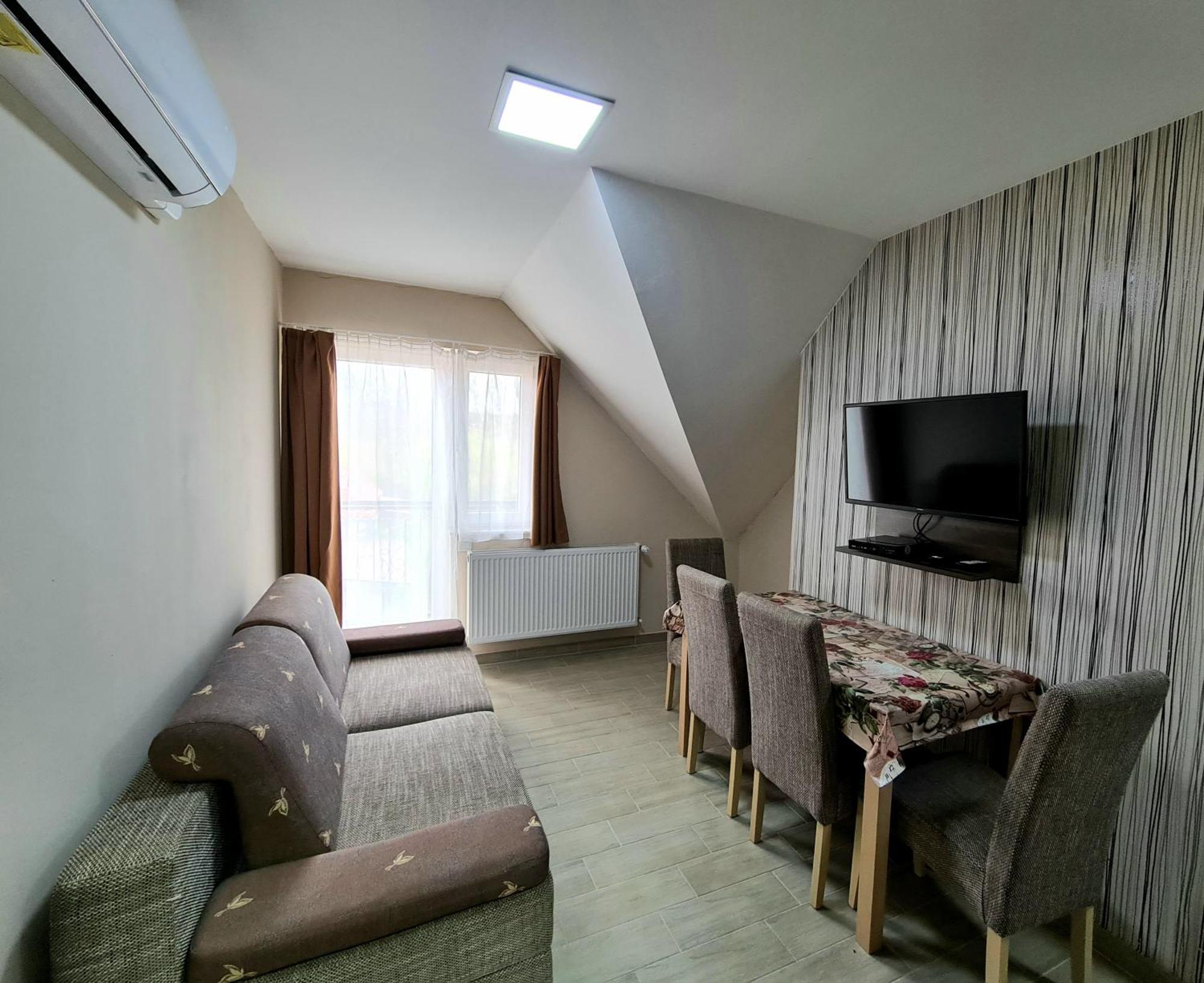 Szekely Haz Apartment โชพรอน ภายนอก รูปภาพ