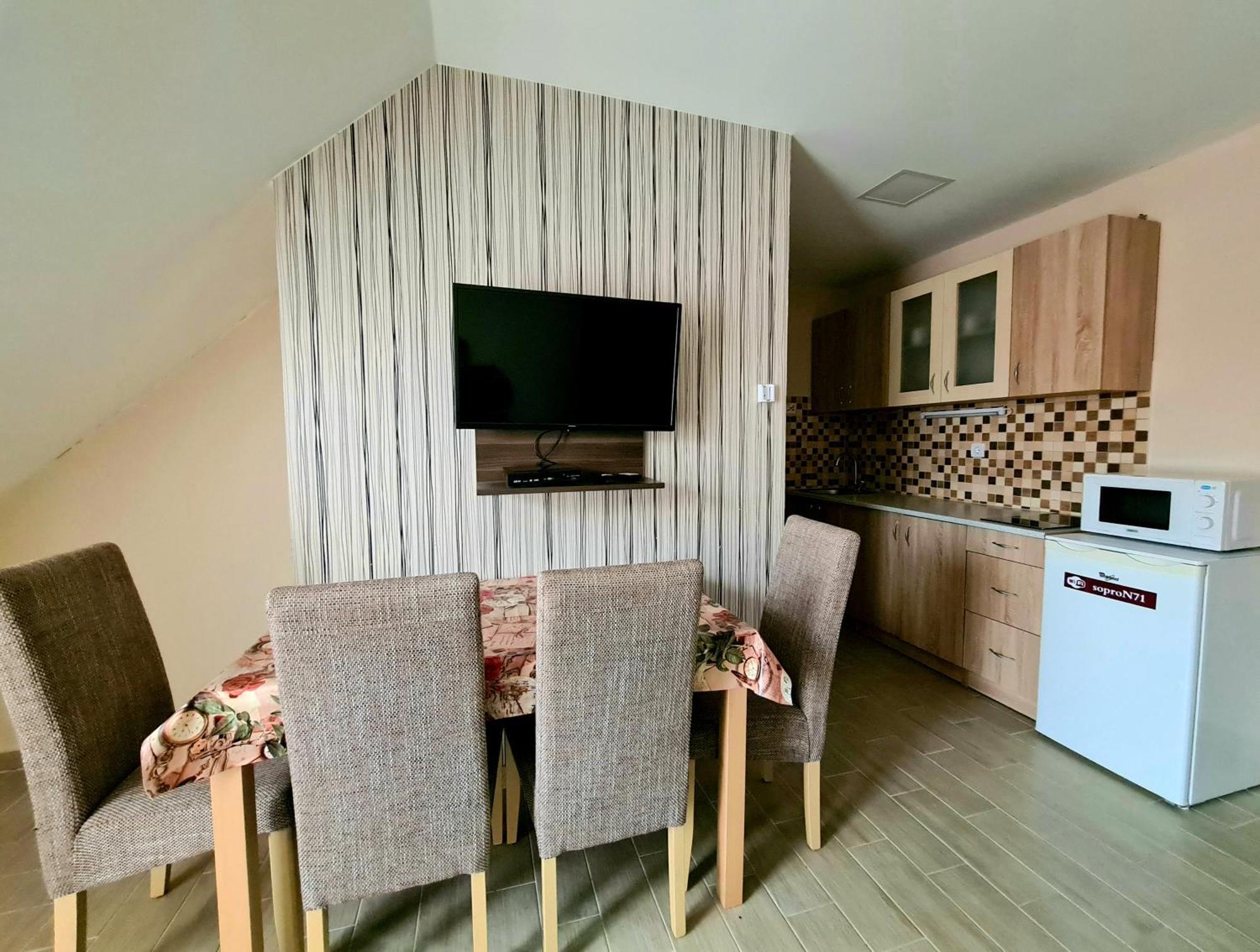 Szekely Haz Apartment โชพรอน ภายนอก รูปภาพ