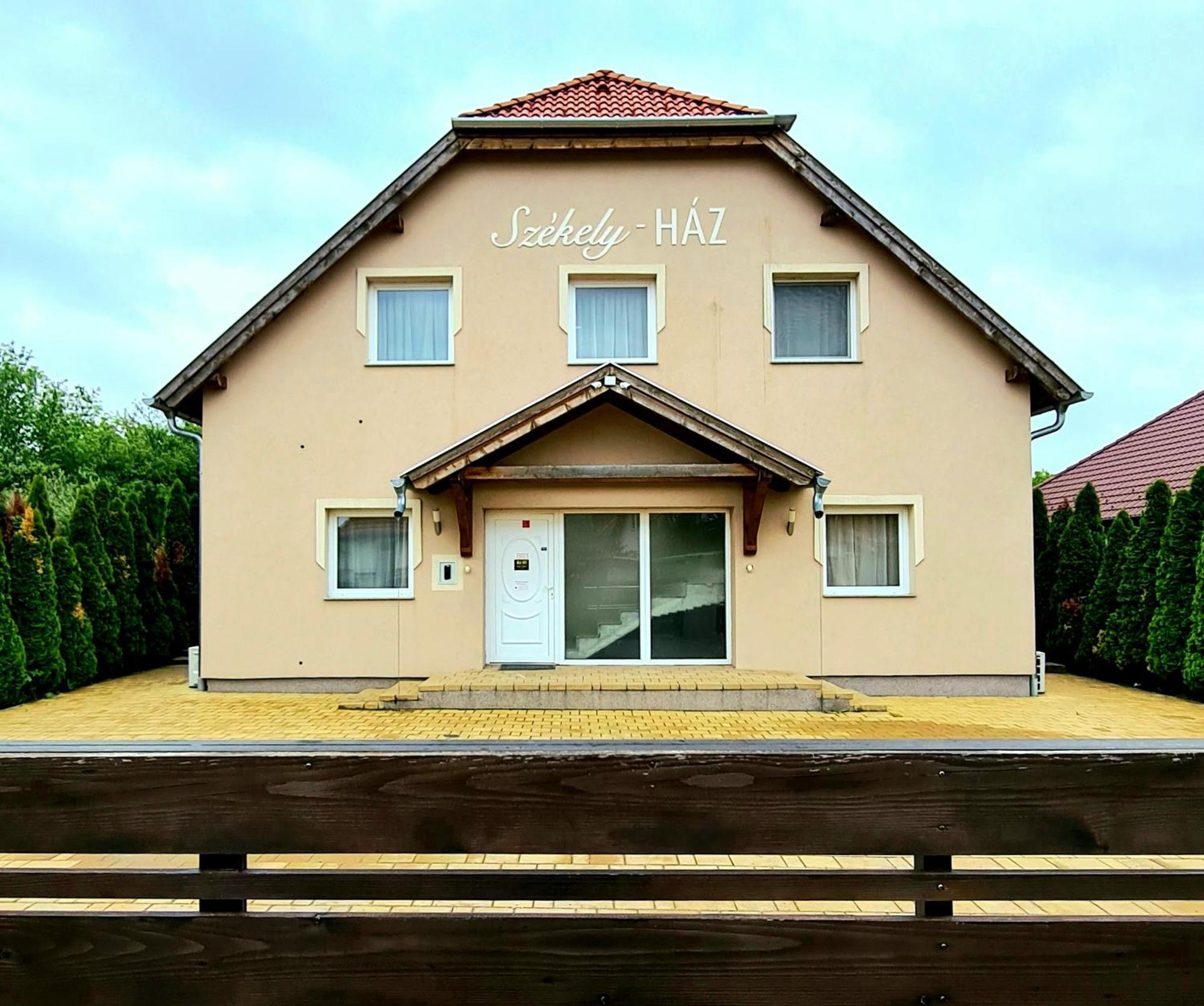 Szekely Haz Apartment โชพรอน ภายนอก รูปภาพ